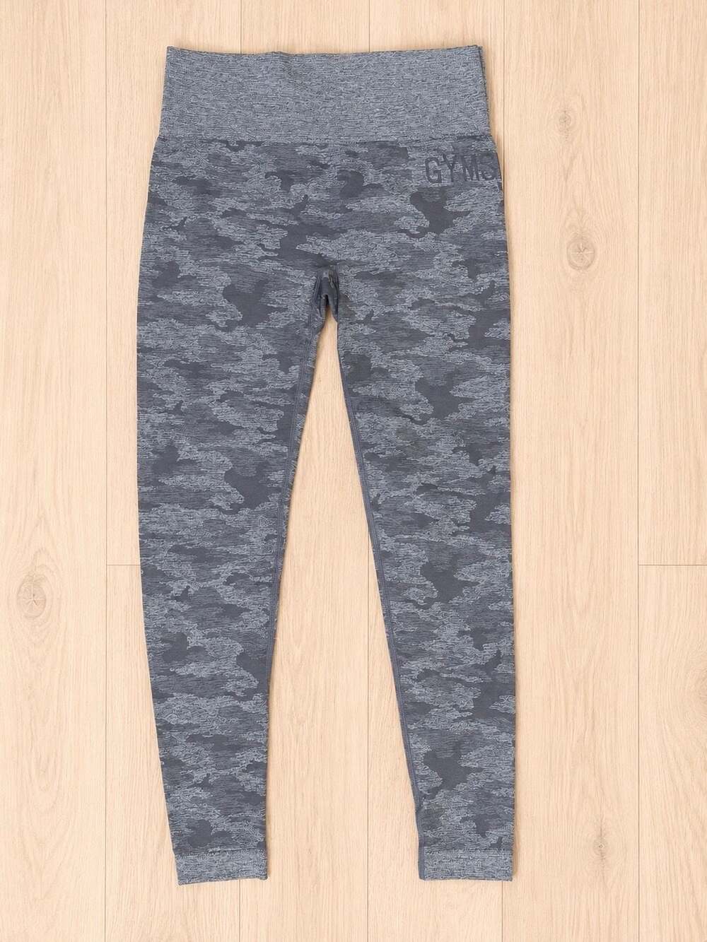 Gymshark Adapt Camo Seamless High Waisted lilac Leggings Women’s medium